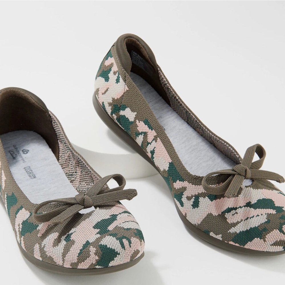 Women's New Olive/Pink Camo Clarks Flats